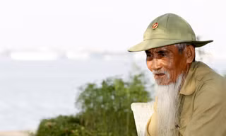 'Người điên' trên đường thiên lý