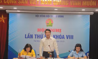 Anh Nguyễn Ngọc Lương, Bí thư T.Ư Đoàn, Chủ tịch Hội đồng Đội T.Ư phát biểu khai mạc Hội nghị. Ảnh: Bảo Anh