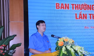 Bí thư thứ nhất T.Ư Đoàn Lê Quốc Phong phát biểu tại hội nghị.