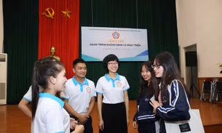 "Sinh viên 5 tốt" giao lưu, chia sẻ kinh nghiệm với sinh viên các trường Đại học.