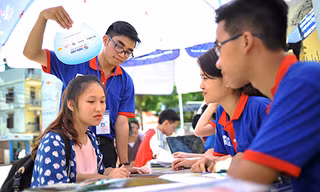 BTC chương trình "Tiếp sức mùa thi" năm 2019 thiết lập đường dây nóng và nhiều kênh thông tin khác nhau để tiếp nhận thông tin thí sinh, đảm bảo tất cả thí sinh và người nhà thí sinh đều được hỗ trợ khi tham gia kỳ thi THPT quốc gia năm 2019.