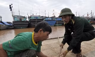 Miền Trung guồng sức chạy đua với bão