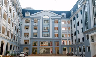 Trường THCS FPT có diện tích 4.000m2