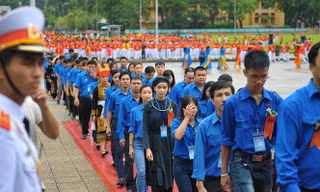Năm nay có 336 đại biểu tham dự Đại hội. (Trong ảnh, các đại biểu thanh niên tiên tiến làm theo lời Bác năm 2016 vào lăng viếng Chủ tịch Hồ Chí Minh) Ảnh: Xuân Tùng 