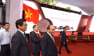 Thủ tướng Nguyễn Xuân Phúc đến dự lễ ra mắt xe VinFast