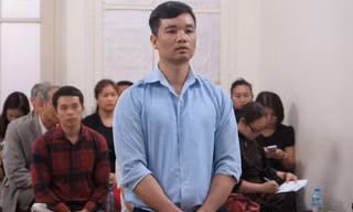Tại tòa, Kiên kêu oan.