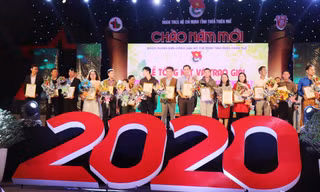 Lễ trao giải cuộc thi “Trường học xanh - sạch - sáng” do Tỉnh Đoàn TT-Huế tổ chức tối 31/12/2019
