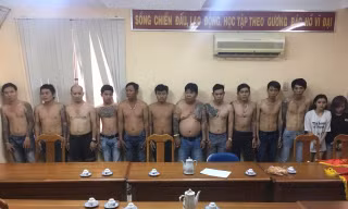 Băng nhóm chuyên dàn cảnh cướp tài sản bị bắt.