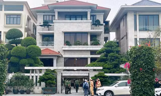 Quanh vụ bắt cựu Chủ tịch TP Hạ Long: Hé lộ những góc khuất 