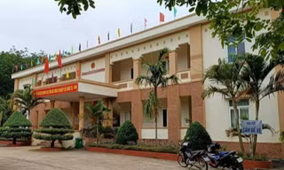Thanh Hoá: Xem xét kỷ luật cá nhân, tập thể nghỉ làm đi du lịch, không đến công sở