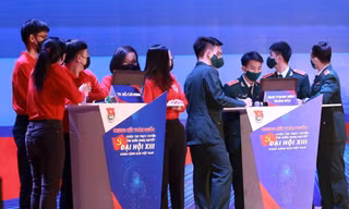 Bảo vệ nền tảng tư tưởng của Đảng - Bài 5: Sân chơi giúp giới trẻ tu dưỡng, rèn mình