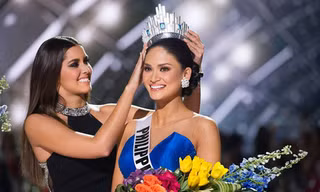 Người đẹp Pia Wurtzbach của Philippines được trao vương miện Hoa hậu Hoàn vũ 2015