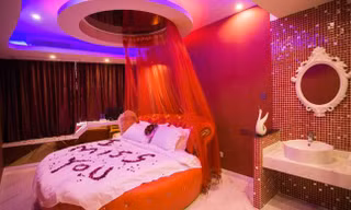 Khách sạn chủ đề tình yêu rất hút khách dịp Valentine ở Trung Quốc