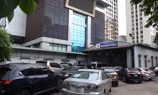 Người dân đổ xô đưa phương tiện đi kiểm định sau dịp nghỉ lễ