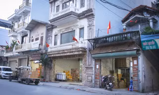 Né kiểm tra bằng chiêu bán kín, thủ phủ bánh kẹo La Phù ảm đạm chưa từng có