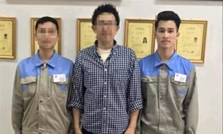 Dù được thông báo đã đáp ứng đủ điều kiện nhưng hơn 1 năm qua, anh M.V.S (bên phải) chưa thể sang Nhật làm việc như cam kết của phía Cty Việt Phú