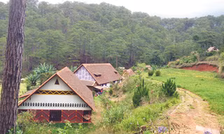 Rong chơi làng Cù Lần