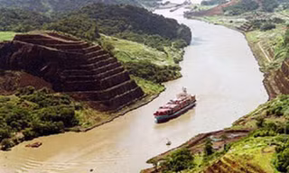 Cha đẻ của kênh đào Suez là ai, sao ông lại thất bại với kênh đào Panama?