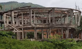 Loay hoay xử lý dự án khách sạn 5 sao bỏ hoang hơn 30 năm