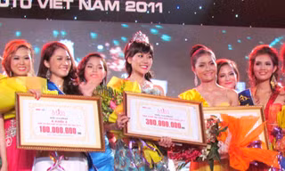 Hoa khôi Ôtô Việt Nam 2011: Trống vắng