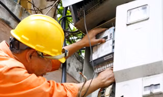 Giá thành điện sẽ được công khai. Ảnh: Hồng Vĩnh