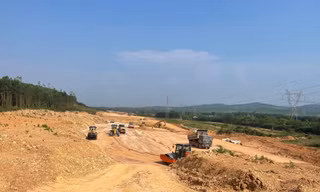 Hồi âm 'nhiều gói thầu ở Quảng Bình phạm luật': Sở Kế hoạch và Đầu tư yêu cầu báo cáo 