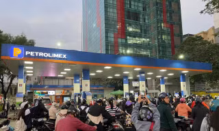 Báo động 'lỗ hổng' dự trữ xăng dầu 