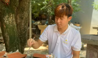 Người 'thu nhỏ' những công trình nhà cổ