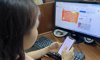 'Chợ vàng' online: Nhộn nhịp, lắm rủi ro 
