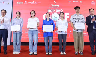 Thêm bệ đỡ nâng bước em tới trường 