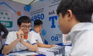 Tuyển sinh ĐH năm 2025: Bỏ xét tuyển sớm, giảm thủ tục đăng kí 
