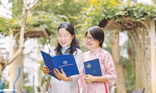 Hai bóng hồng rạng danh y học Việt 
