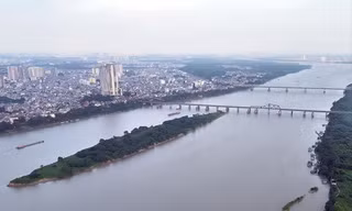 Biến bãi giữa sông Hồng thành công viên văn hóa: Còn nhiều vướng mắc 
