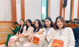Nữ tân binh phố biển duy nhất tham gia nghĩa vụ CAND 