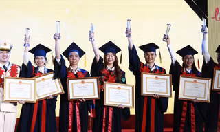 Để cán bộ trẻ có năng lực nổi trội 'đi nhanh hơn'