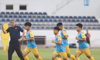 Philippe Troussier: 'Canh bạc' triệu đô của bóng đá Việt 