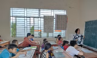 Thầm lặng gieo con chữ tình thương 