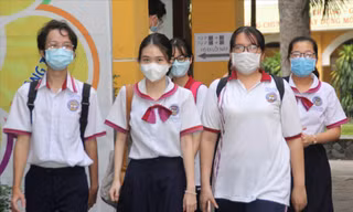 Thí sinh tham dự kỳ thi tốt nghiệp THPT 2021 tại TPHCM 