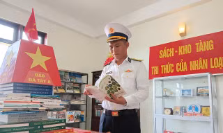 Ở Trường Sa, sách như cây xanh