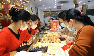 Nhà đầu tư Việt hờ hững với vàng