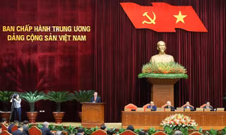 Quy định mới của Bộ Chính trị về phân cấp quản lý, bổ nhiệm cán bộ 