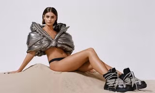 'Thiên thần nội y' Taylor Hill thần thái đẳng cấp siêu mẫu quốc tế, sexy đầy quyền lực 