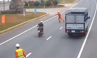 Xe máy vượt chốt, lao vào hầm Hải Vân