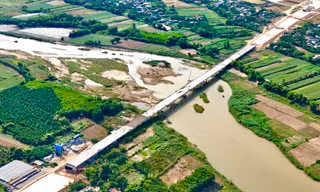 Hình hài cầu dài nhất cao tốc Quảng Ngãi - Hoài Nhơn 