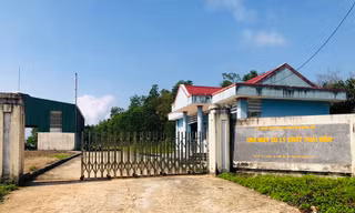 Đầu tư hơn 10 tỷ đồng xây nhà máy xử lý rác thải rồi... đắp chiếu
