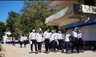 Quảng Ngãi sẽ miễn học phí kỳ 1 gần 30 tỷ đồng cho học sinh hệ công lập.