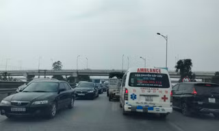 Nhiều tuyến quốc lộ, cao tốc nhộn nhịp phương tiện ngày mùng 4 Tết