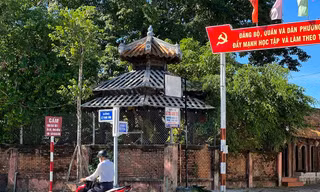 Nhà lục giác xây dựng trái phép trên đất Bảo tàng tỉnh Quảng Ngãi.