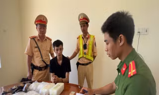 Phá đường dây ma túy lớn nhất từ trước tới nay tại Quảng Ngãi 