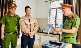 Bắt chủ tịch HĐQT và tổng giám đốc một công ty tài chính